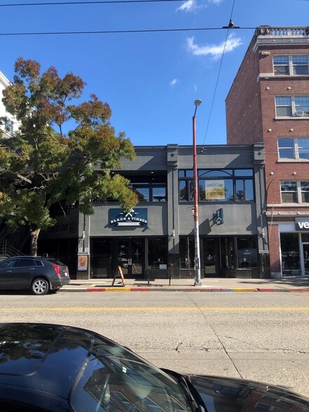 206 Broadway Ave E, Seattle, WA for lease - Building Photo - Image 2 of 7