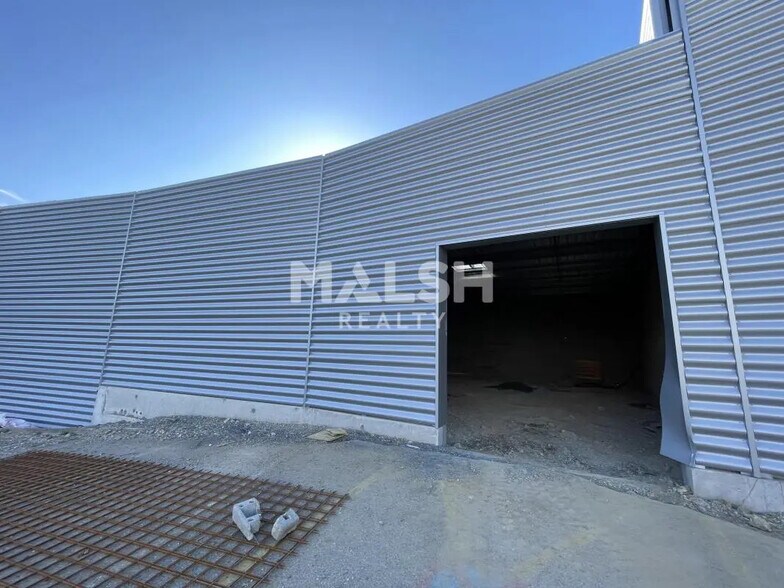 Commerce de détail dans Dardilly à louer - Photo du bâtiment - Image 3 de 4