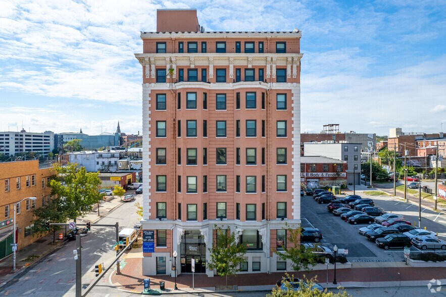 1800 N Charles St, Baltimore, MD à louer - Photo du bâtiment - Image 2 de 5