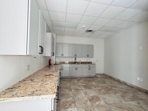 1833 Richmond Pky, Richmond, TX for lease Interior Photo- Image 2 of 5