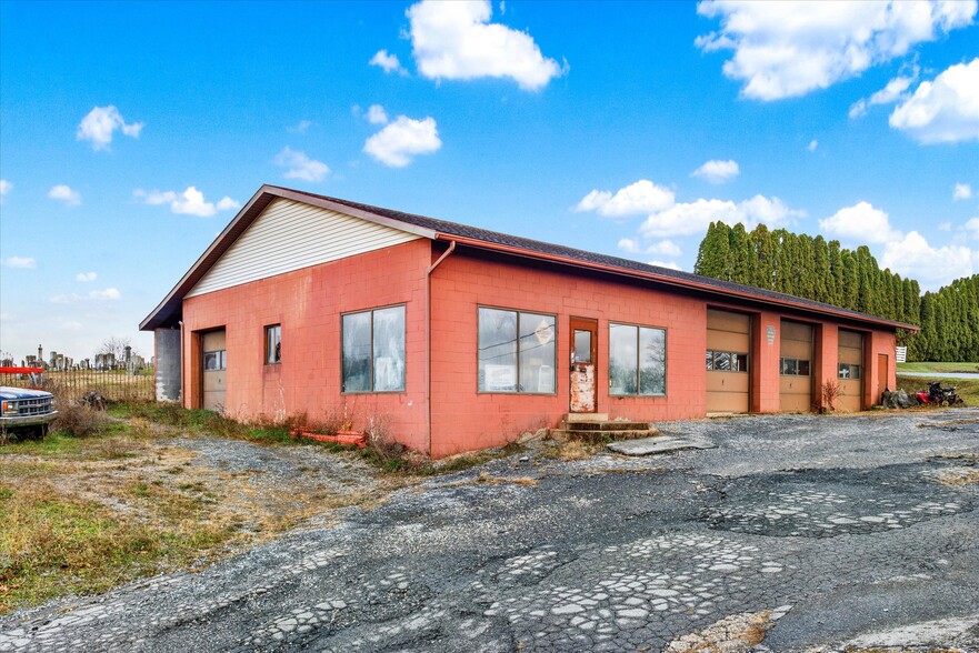 140 Hershey Rd, Hershey, PA à vendre - Photo du bâtiment - Image 2 de 15
