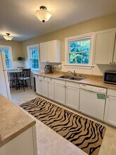 905 E Park Ave, Tallahassee, FL for lease Interior Photo- Image 2 of 8