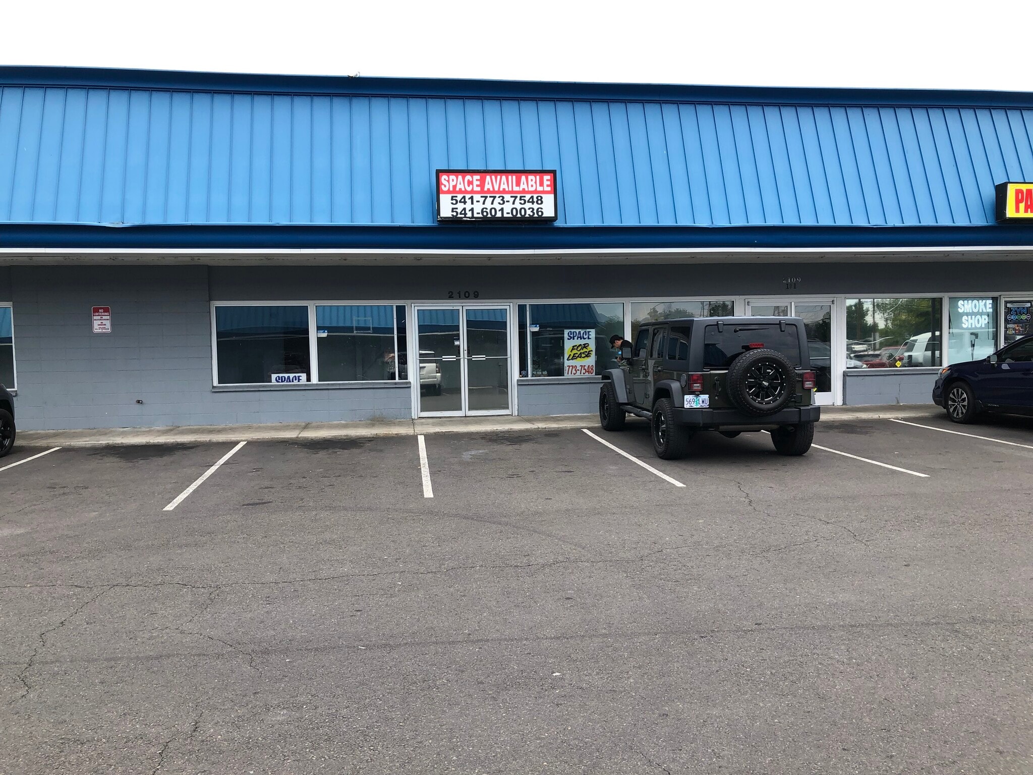 2109 Roberts Rd, Medford, OR for lease Building Photo- Image 1 of 7