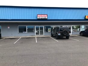 2109 Roberts Rd, Medford, OR for lease Building Photo- Image 1 of 7