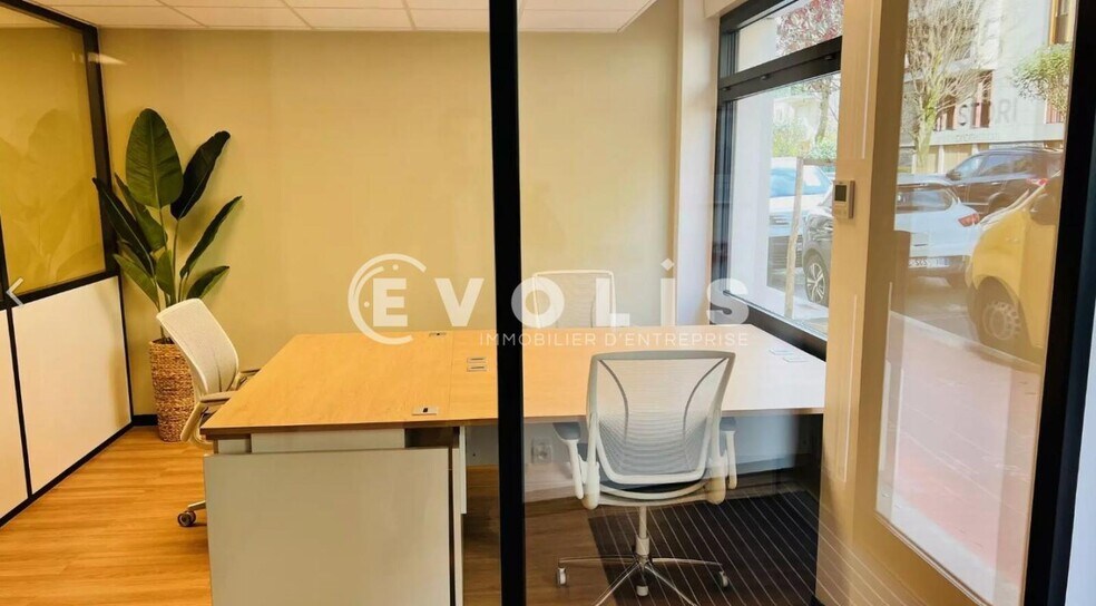 Bureau dans Montrouge à louer - Photo intérieure - Image 1 de 4