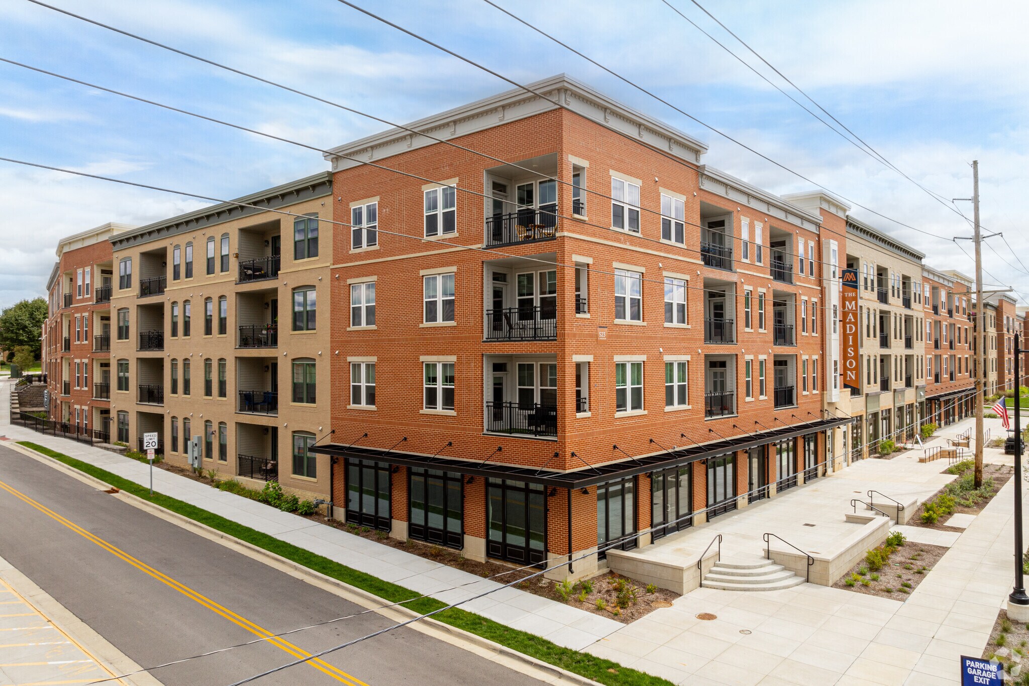 523 S Madison Ave, Greenwood, IN à louer Photo principale- Image 1 de 47