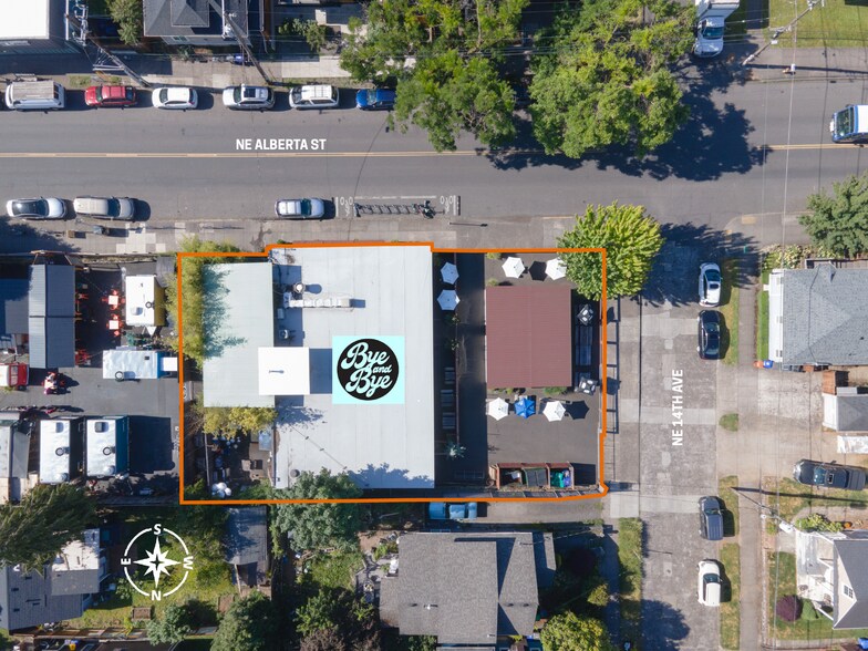 1011 NE Alberta St, Portland, OR à vendre - Photo du bâtiment - Image 2 de 5