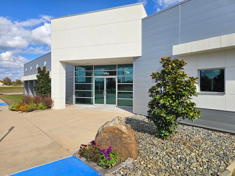 5486 Airline Dr, Bossier City, LA à vendre - Photo du bâtiment - Image 2 de 32