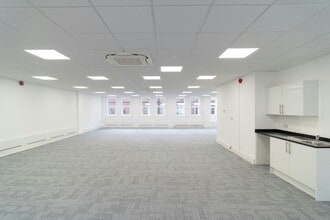 39 Queen St, Maidenhead for lease Building Photo- Image 1 of 10