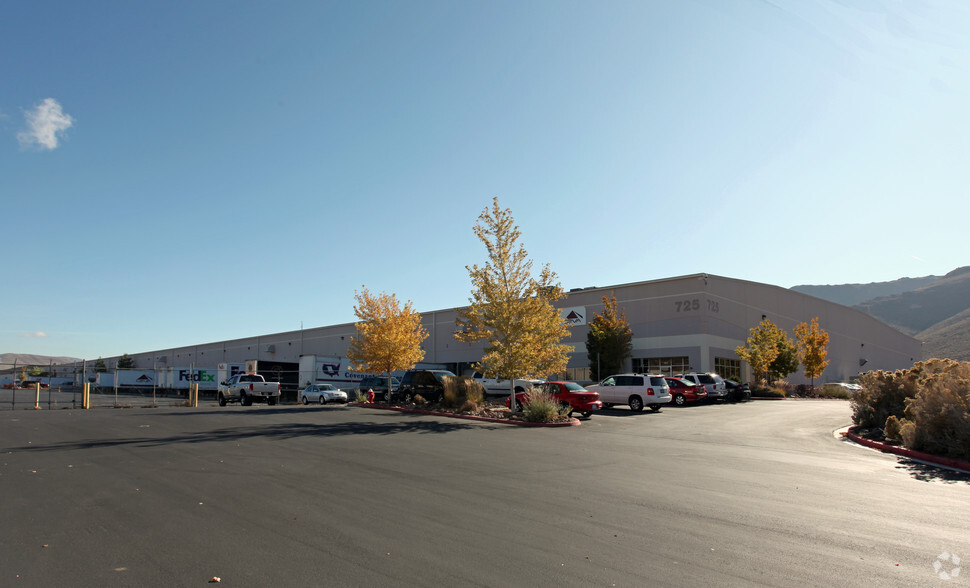 725 Waltham Way, Mccarran, NV for lease - Building Photo - Image 3 of 5