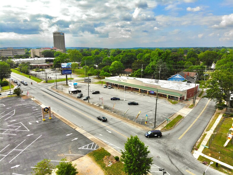 2115 Buena Vista Rd, Columbus, GA à louer - Photo du bâtiment - Image 3 de 3