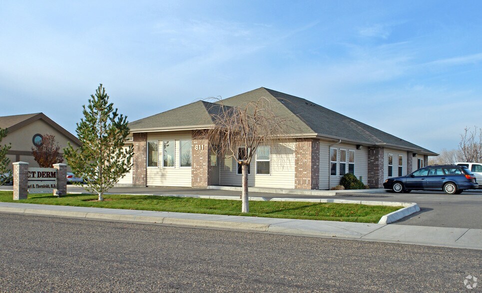 811 NW 12th St, Fruitland, ID à louer - Photo principale - Image 1 de 2