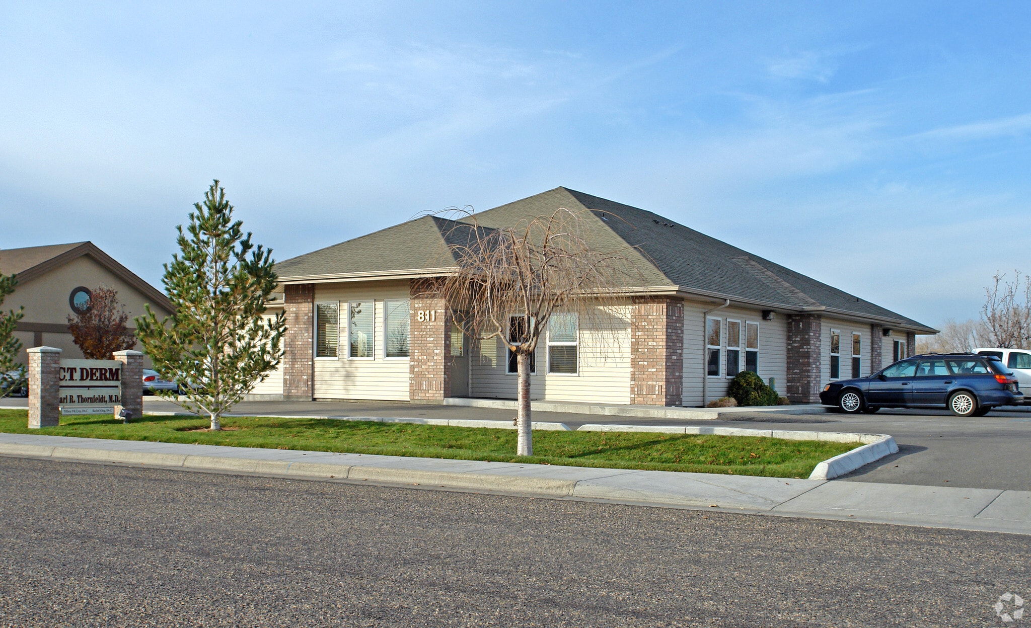 811 NW 12th St, Fruitland, ID for lease Primary Photo- Image 1 of 3