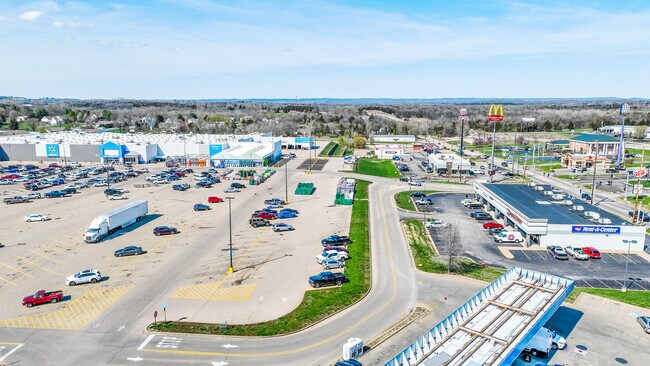 Plus de détails pour 405 N State St, Desloge, MO - Commerce de détail à vendre