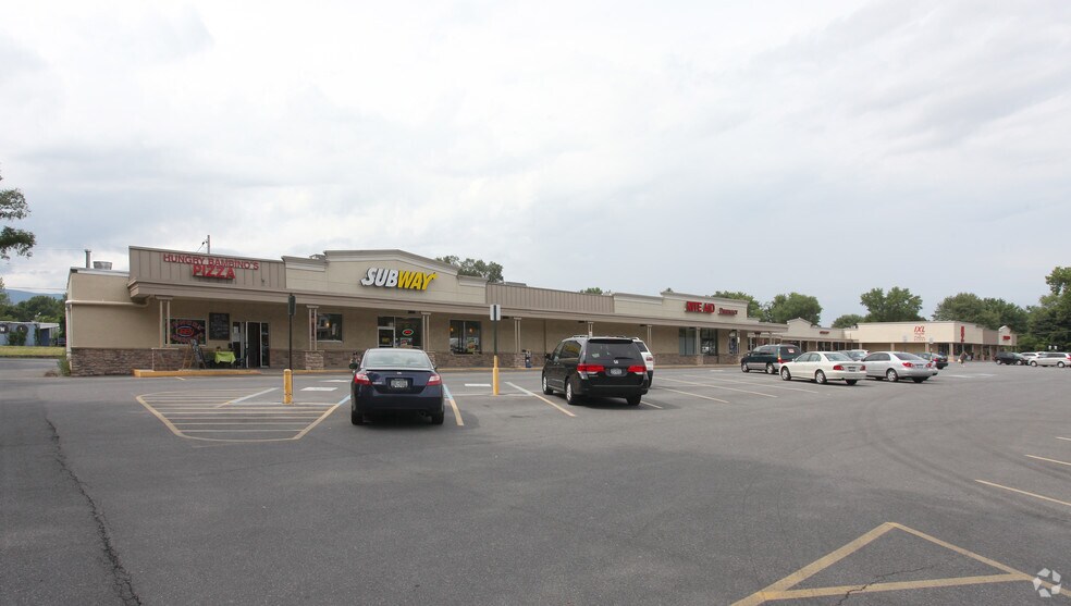 3139 Highway 9W, Saugerties, NY à louer - Photo du bâtiment - Image 2 de 7