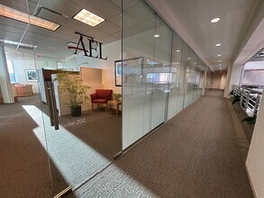 600 N Buffalo Grove Rd, Buffalo Grove, IL for lease Interior Photo- Image 1 of 8