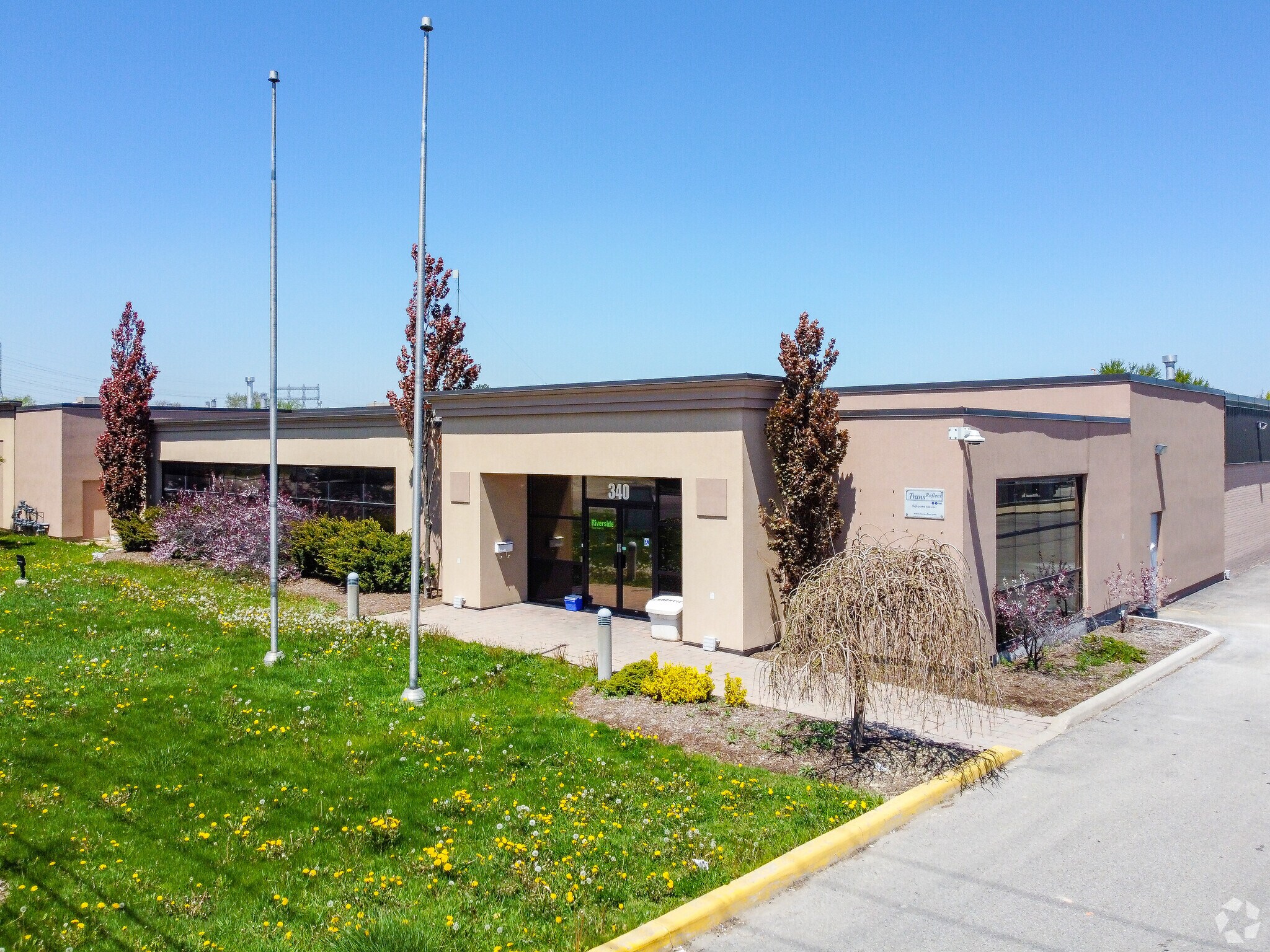 340 Rexdale Blvd, Toronto, ON à vendre Photo principale- Image 1 de 1