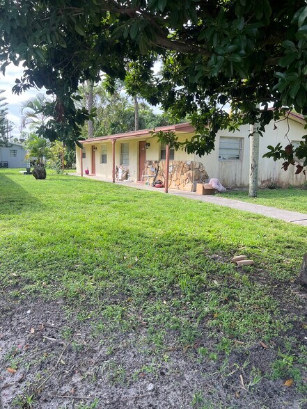 4764 Cole St, West Palm Beach, FL à vendre - Photo du bâtiment - Image 2 de 9