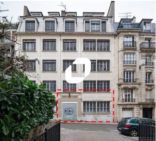Office in Paris for sale Building Photo- Image 1 of 5
