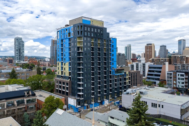 More details for 615 17 Ave SW, Calgary, AB - Retail for Lease