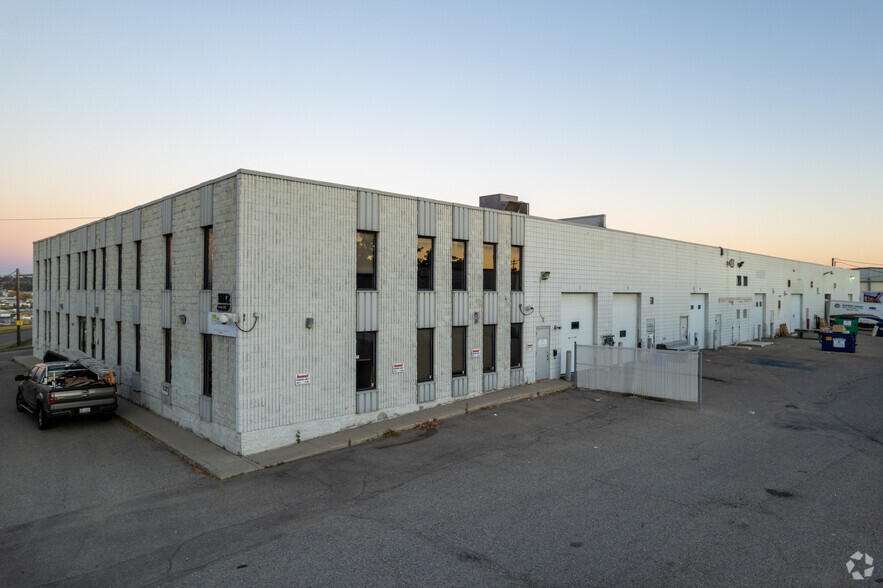 1112 40th Ave NE, Calgary, AB for lease - Building Photo - Image 2 of 5