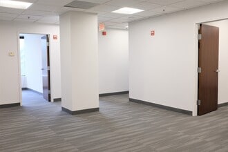 11300 Rockville Pike, North Bethesda, MD à louer Photo du bâtiment- Image 2 de 21