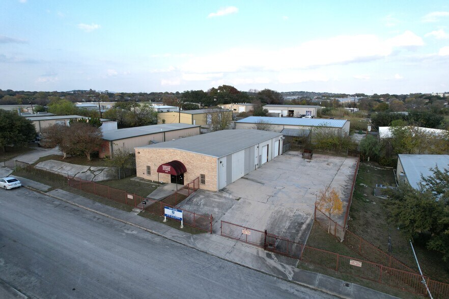 13106 Lookout Rdg, San Antonio, TX à vendre - Photo du bâtiment - Image 1 de 14