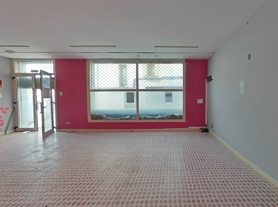 Gelida, BAR 08790 - Unit Puerta 01 -  - Interior Photo - Image 2 of 7