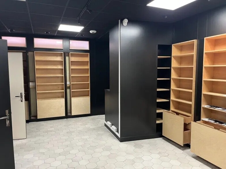Retail in Bordeaux for lease - Interior Photo - Image 3 of 7