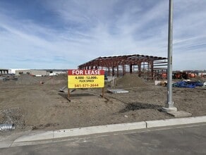 2574 Henderson Loop, Richland, WA à louer Photo de construction- Image 1 de 1