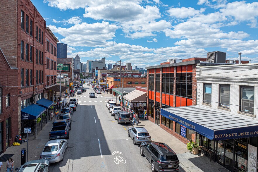 2111 Penn Ave, Pittsburgh, PA à louer - Photo du bâtiment - Image 3 de 14