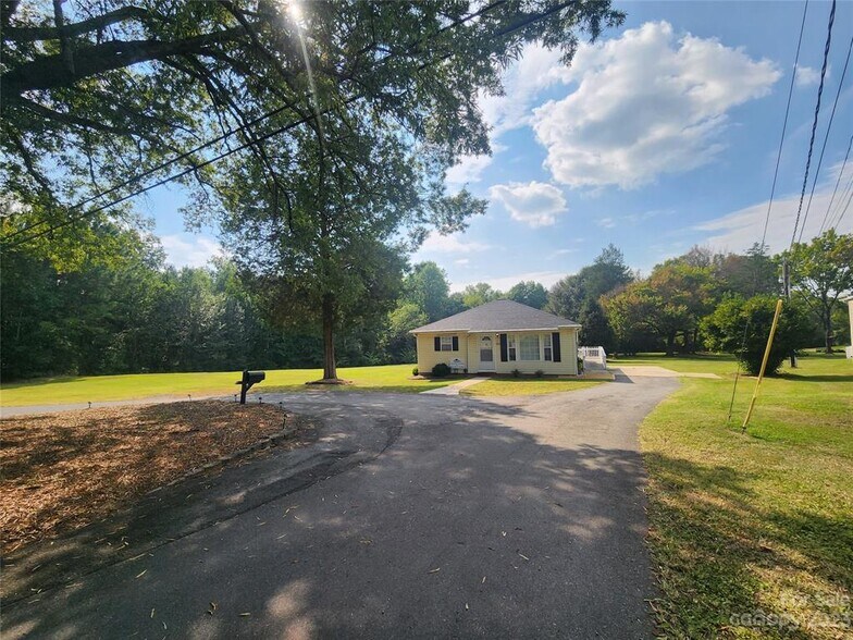 4515 Beaty Rd, Gastonia, NC à vendre - Photo du bâtiment - Image 2 de 22