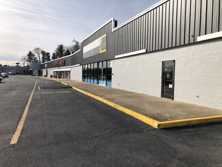 Plus de détails pour 1104 Greenville Ave, Staunton, VA - Vente au détail à louer