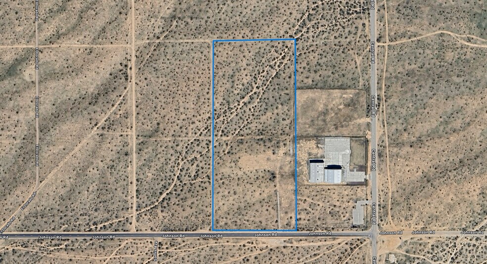 JOHNSON APPLE VALLEY CA 92307 rd, Apple Valley, CA à vendre - Photo du bâtiment - Image 2 de 4