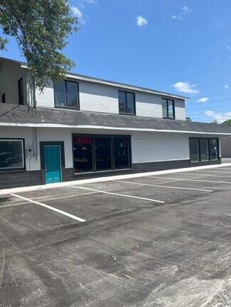 Plus de détails pour 9611 San Jose Blvd, Jacksonville, FL - Commerce de détail à vendre