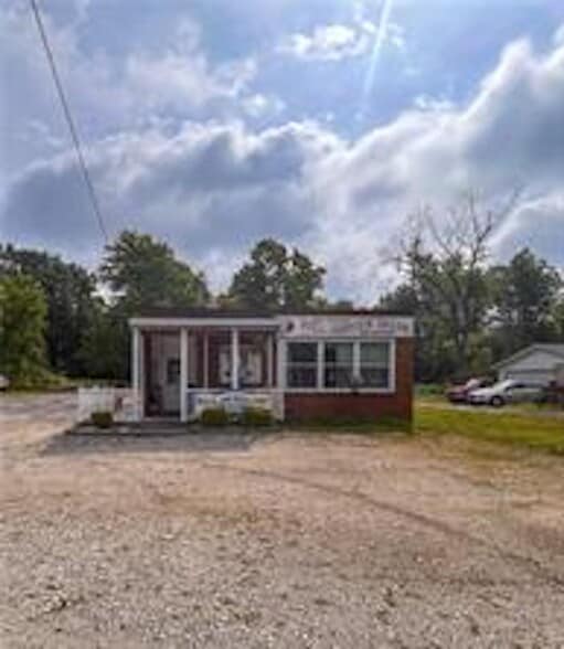 315 Youngstown Kingsville Rd SE, Vienna, OH for sale - Primary Photo - Image 1 of 1
