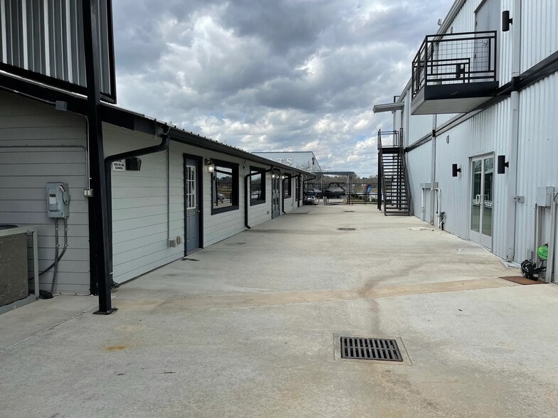 15102 Interstate 45, Conroe, TX for sale - Building Photo - Image 2 of 16