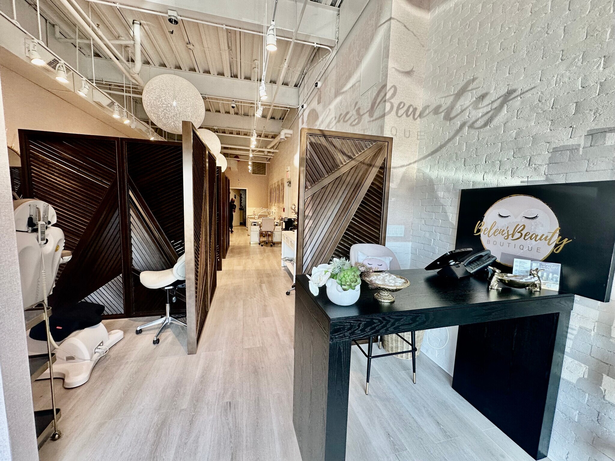 469 W Putnam Ave, Greenwich, CT à vendre Photo intérieure- Image 1 de 1