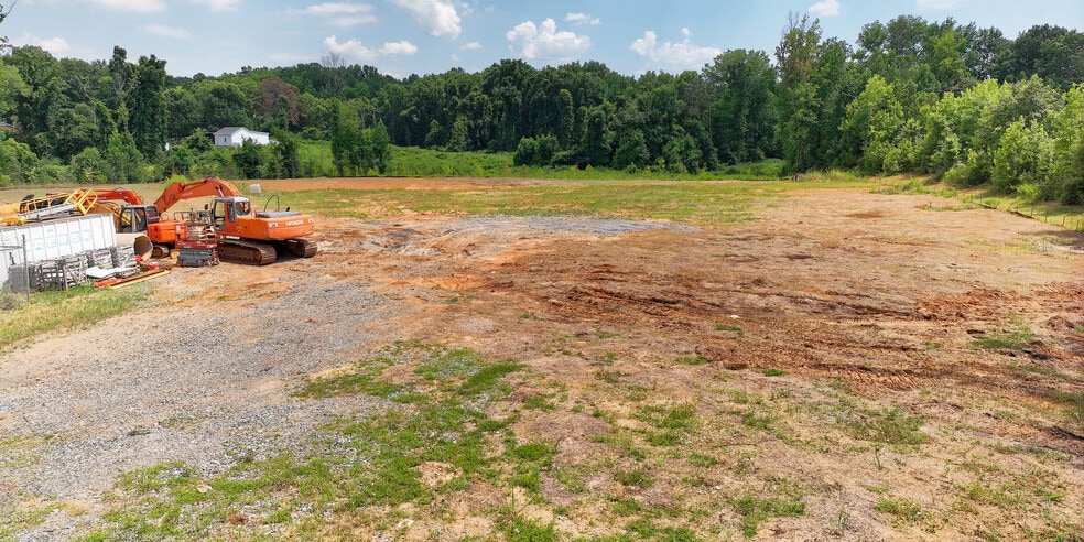 4750 N Reagan Dr, Charlotte, NC for sale - Building Photo - Image 3 of 3
