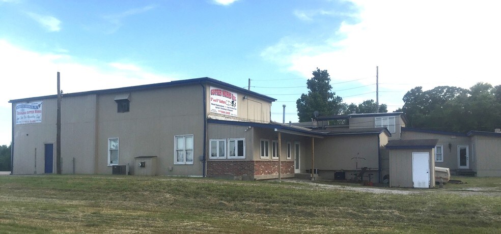 8915 S Broadway, Saint Louis, MO à vendre - Photo du bâtiment - Image 2 de 8