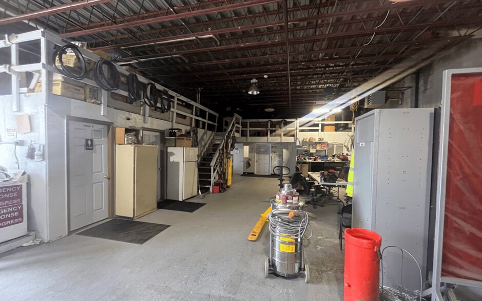 6844 Kingsessing Ave, Philadelphia, PA à vendre - Photo du bâtiment - Image 2 de 2