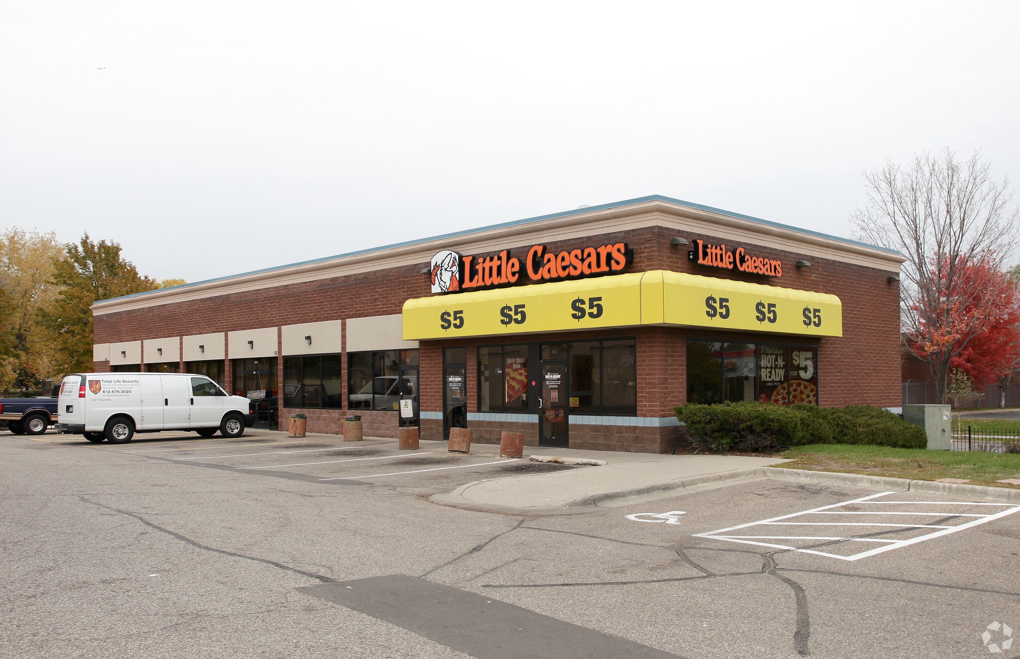 902 W Broadway Ave, Minneapolis, MN à vendre Photo principale- Image 1 de 3