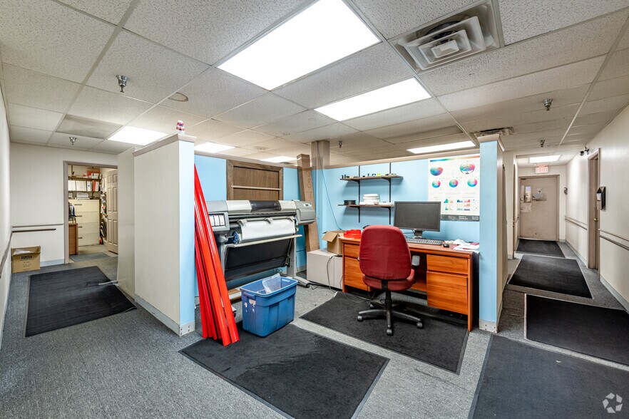 225 Hubbard Rd, Youngstown, OH à louer - Photo intérieure - Image 3 de 27