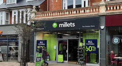 158 Fleet Rd, Fleet à louer Photo du bâtiment- Image 1 de 1