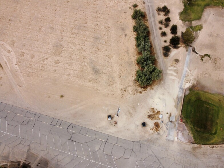 1 Acre on Wells Road-Enjoy the Golf Lifestyle! Rd, Blythe, CA for sale - Building Photo - Image 2 of 7