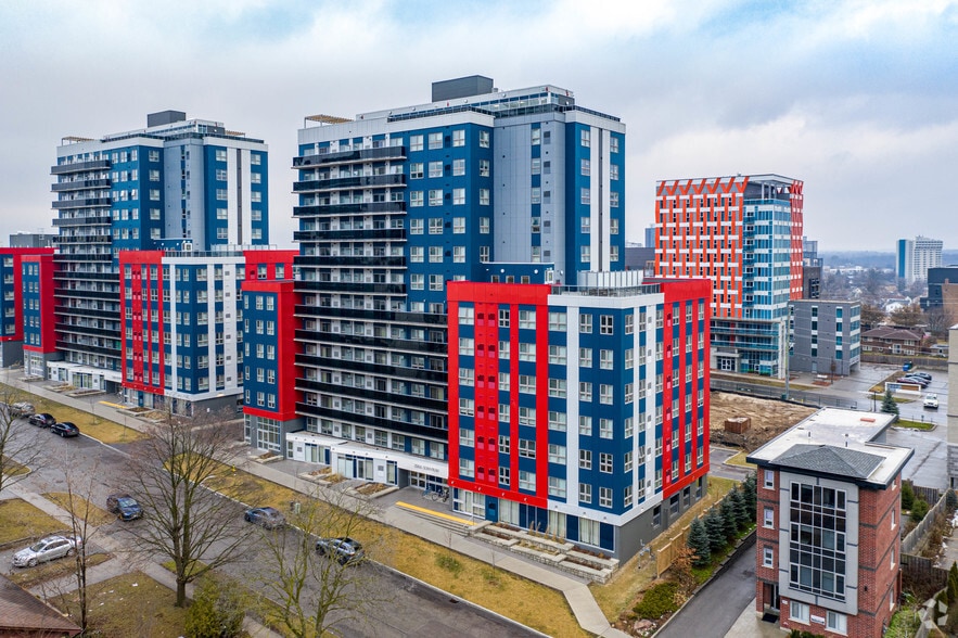 258A Sunview St, Waterloo, ON for sale - Primary Photo - Image 1 of 1