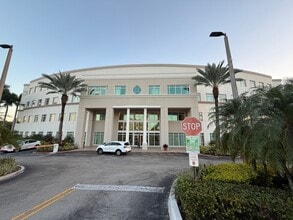 8200 NW 41st St, Miami, FL for lease Interior Photo- Image 1 of 17