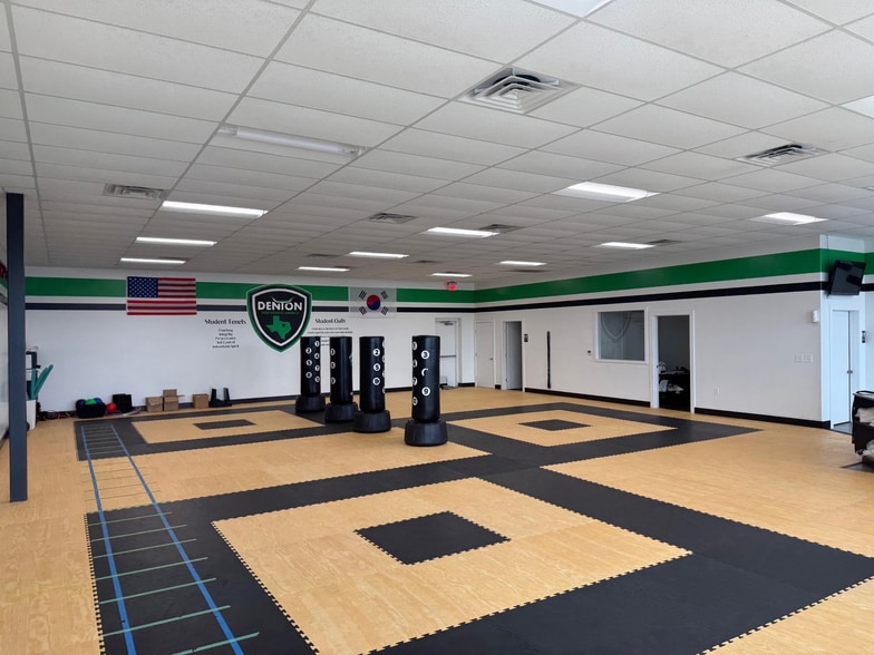 3926 Teasley Ln, Denton, TX à louer - Photo intérieure - Image 3 de 7