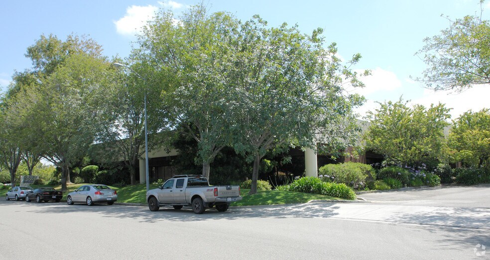 4268 Solar Way, Fremont, CA à vendre - Photo du bâtiment - Image 2 de 2