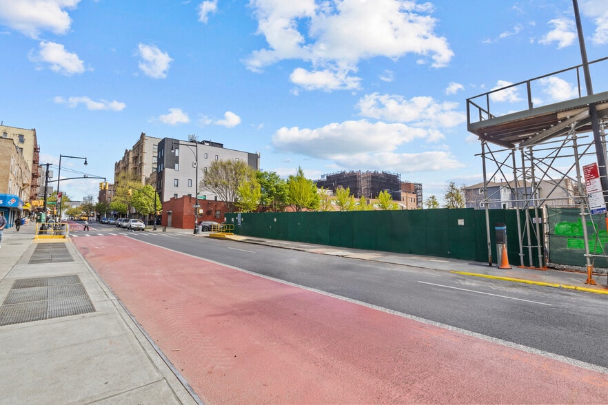 967 Nostrand Ave, Brooklyn, NY for sale - Building Photo - Image 2 of 3